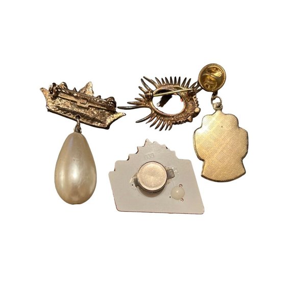 Lot of 12 Fashion Lapel Pins Crown Lady Bug Peacock Lady Bug Blow Fish Skeleton - Picture 3 of 4